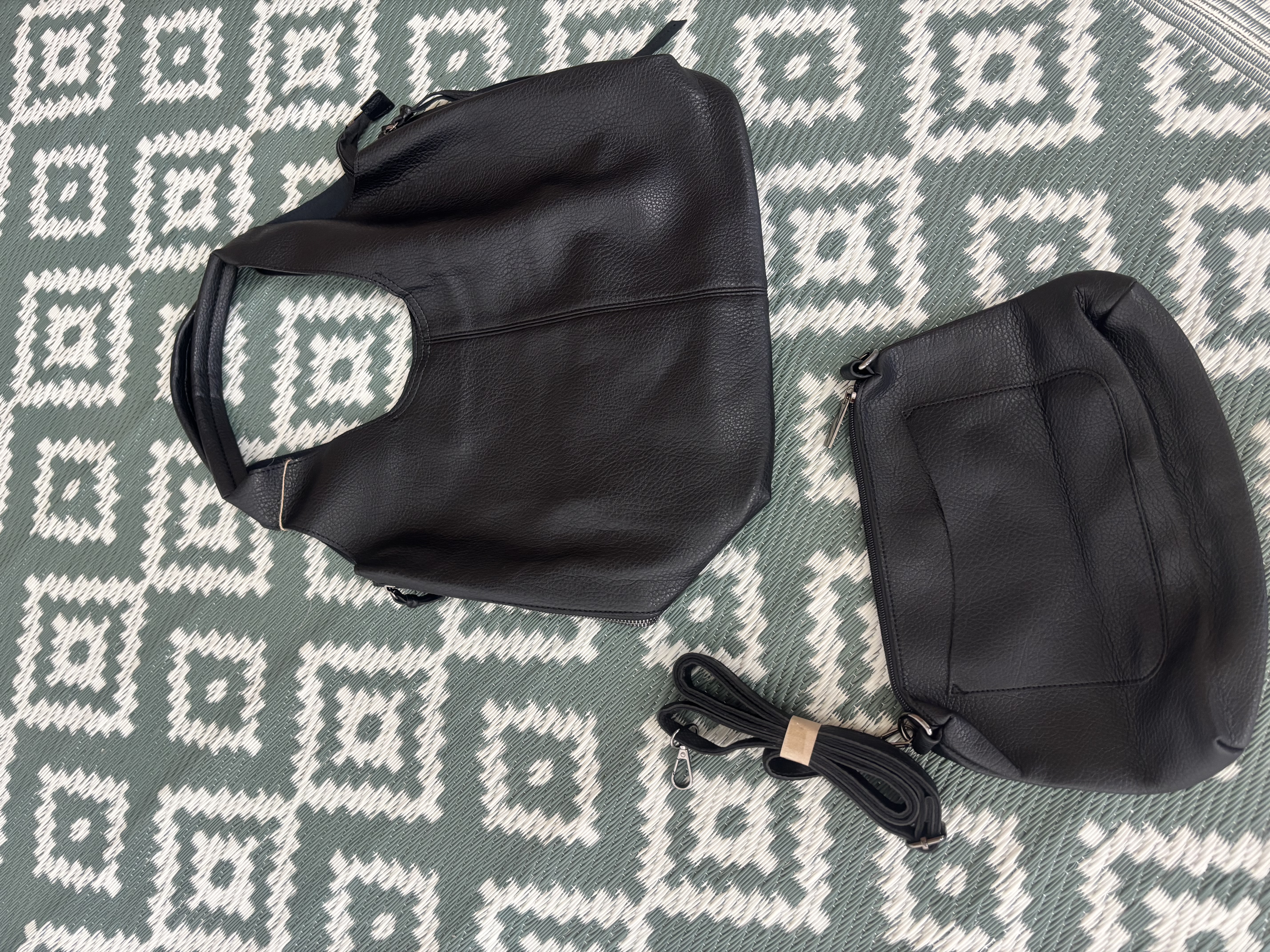 Kabelka 2v1 – prostorná kabelka s malou crossbody