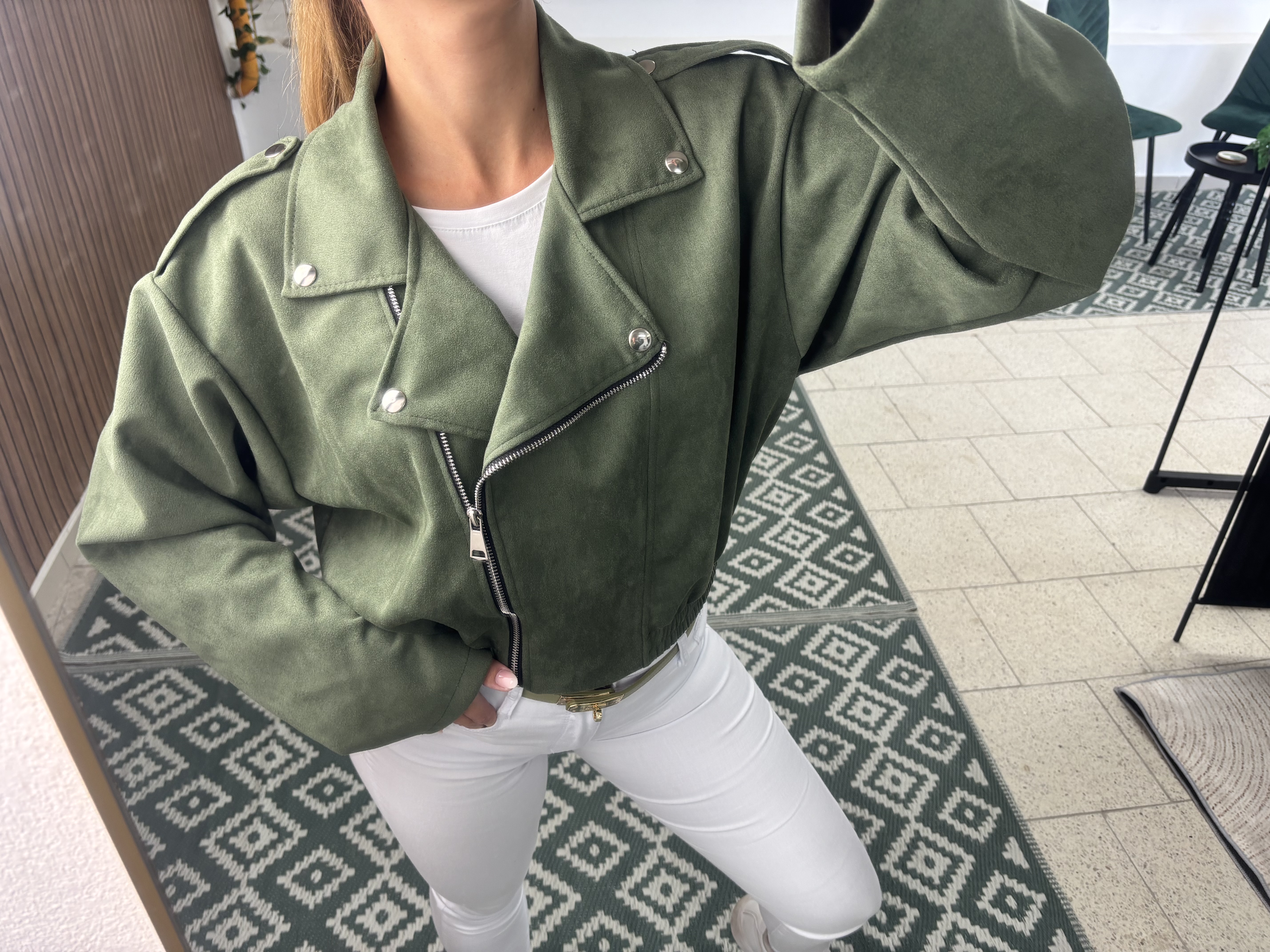 Lehká semišová bomber bunda – italská