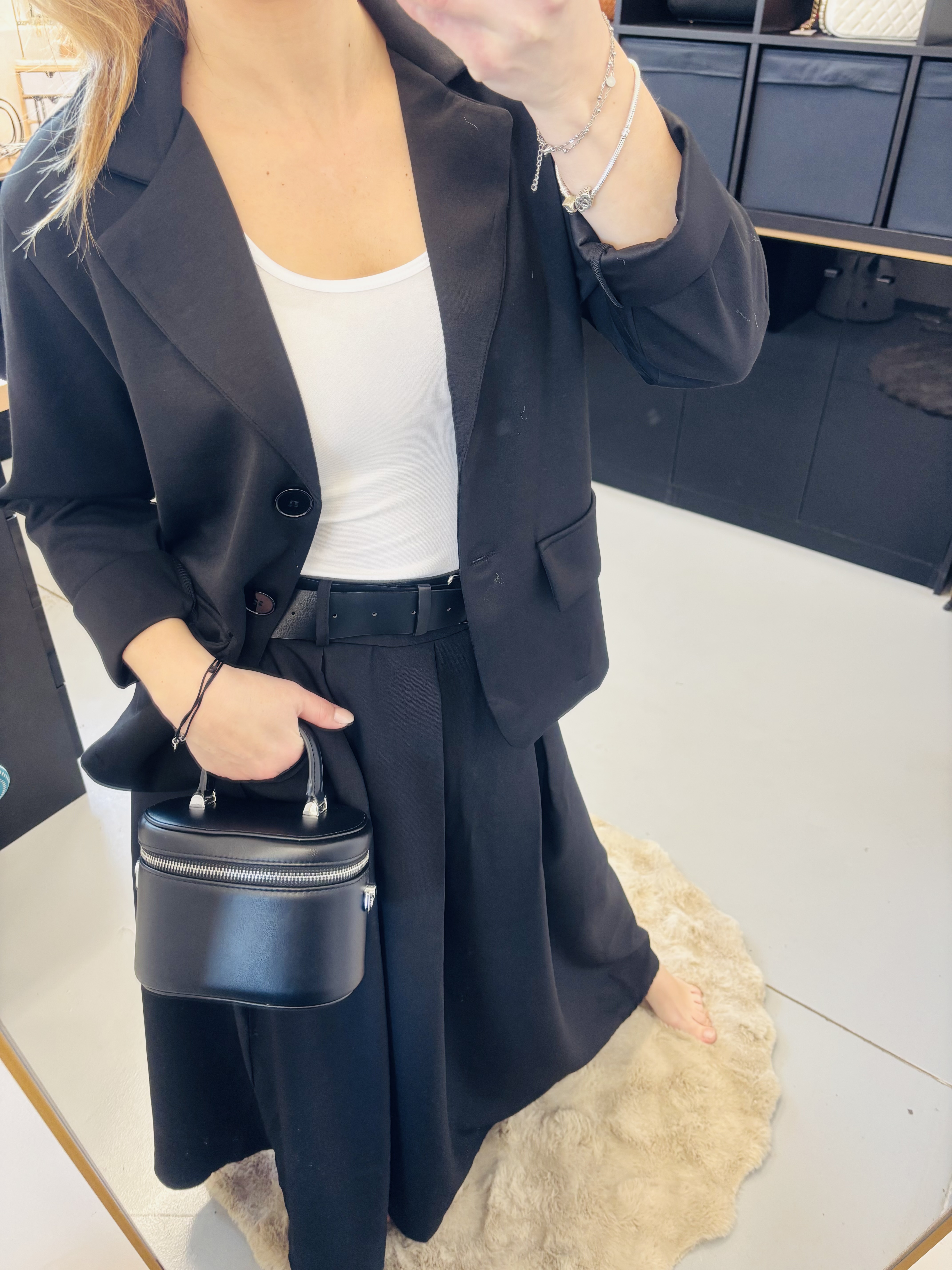 Elegantní „máslové“ sako z Itálie – více barev